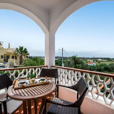 Toriba Villa *
